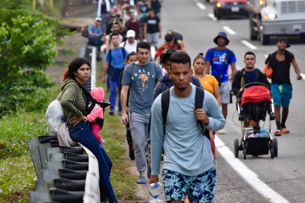 De acuerdo a la convocatoria que circula en redes sociales y grupos de mensajes como WhatsApp, la cita es en el Parque Bicentenario. Foto Édgar H. Clemente