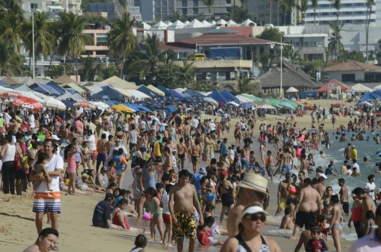 Acapulco registró una ocupación hotelera de 90 por ciento a pesar del Covid-19. Foto Cuartoscuro / Archivo