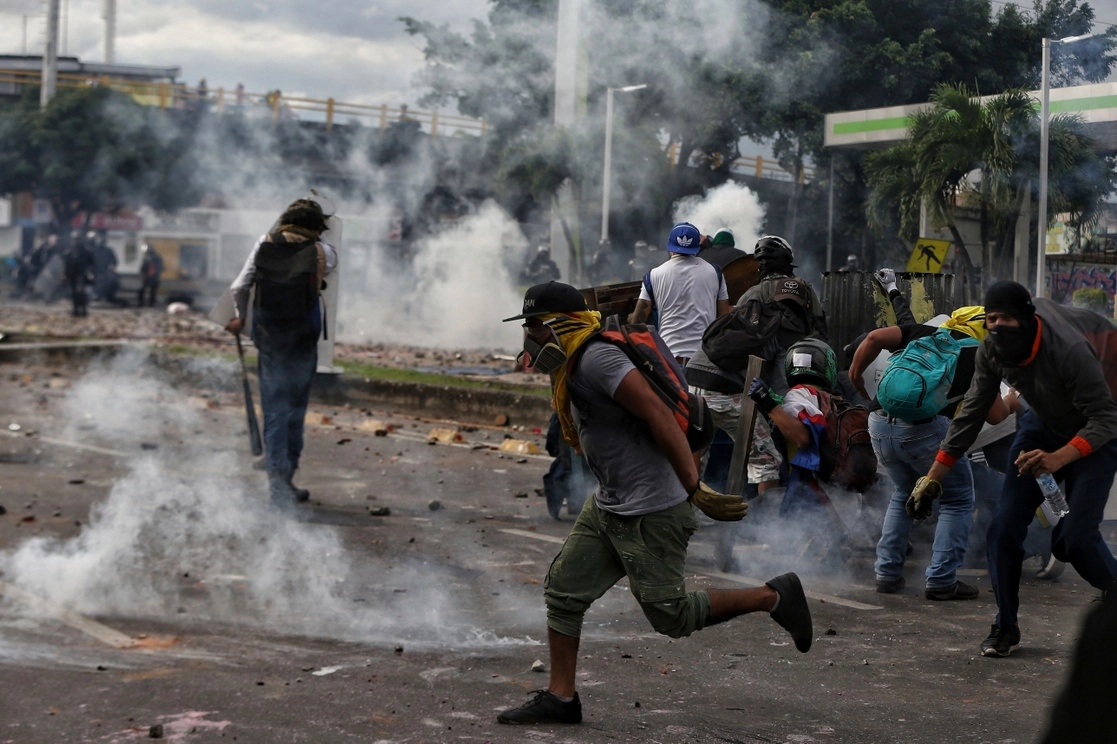 Protesta contra el gobierno del presidente Iván Duque en Cali, Colombia, el pasado 3 de mayo. Foto Ap