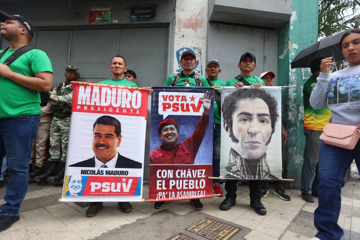 En Caracas prosiguen las demostraciones de apoyo al gobierno venezolano ante las presiones bélicas de Estados Unidos.