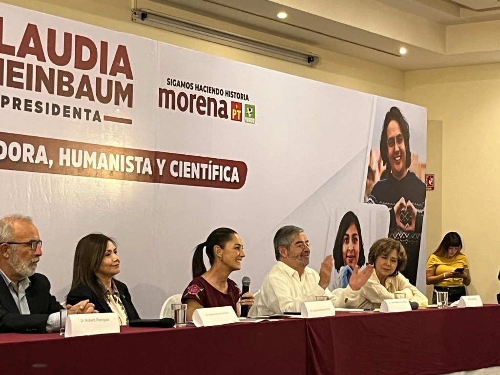 La candidata de la coalición Sigamos haciendo historia, durante la presentación de su propuesta educativa. Imagen 'La Jornada'