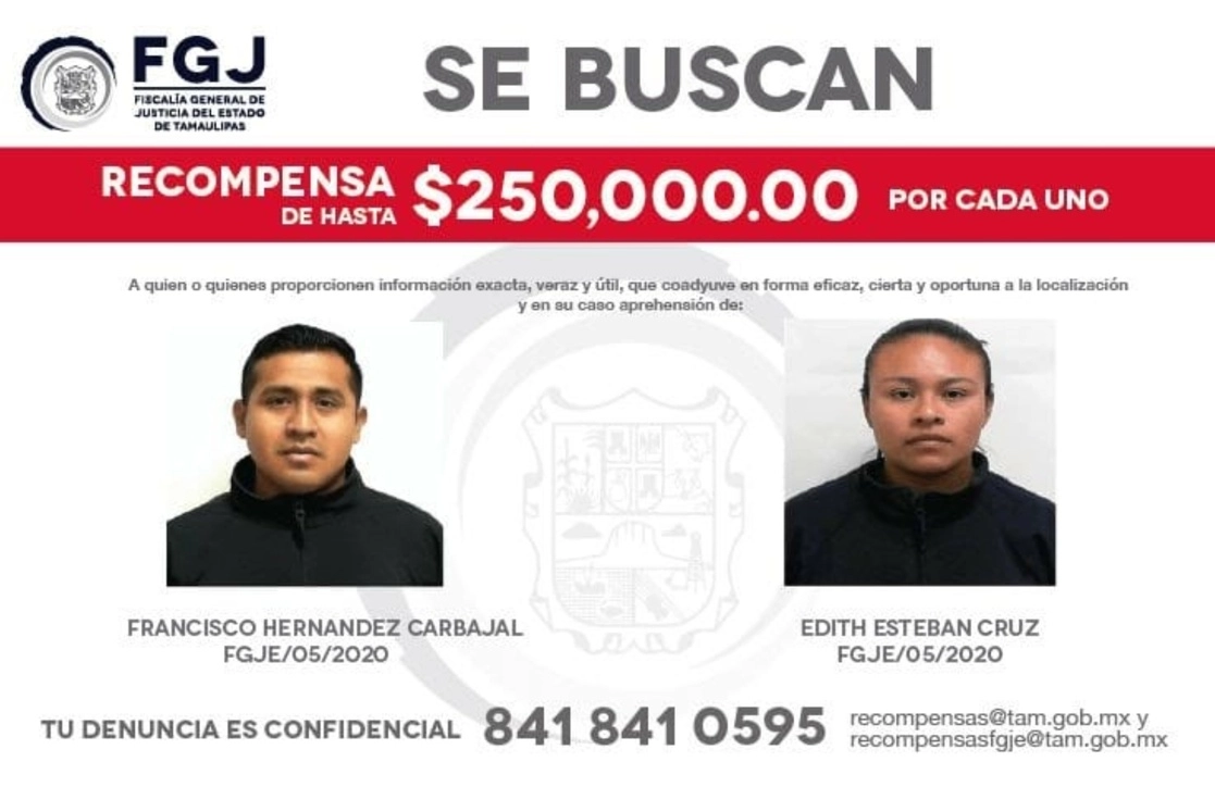 Ficha elaborada por la FGE de Tamaulipas en la que ofrece una recompensa a quien proporcione información que conduzca a la captura de dos policías estatales más, involucrados en los hechos, que se encuentran prófugos. Imagen ‘La Jornada