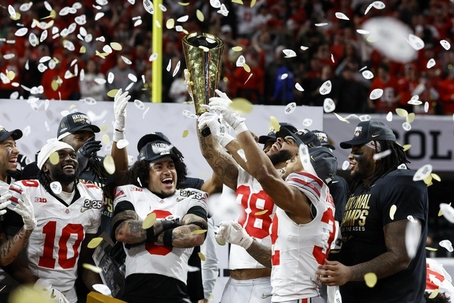 Ohio State llevará de vuelta al Horseshoe en Columbus su sexto “natty” y el primero desde la temporada 2014. Foto Ap

