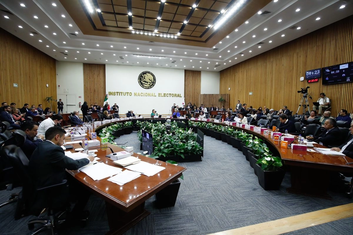 Sala de sesiones del Consejo General del INE en imagen de archivo. Foto 