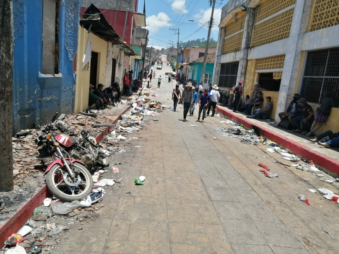 Calles de Pantelhó, Chiapas, luego que habitantes ‘tomaron’ la cabecera municipal. Foto Elio Henríquez/Archivo