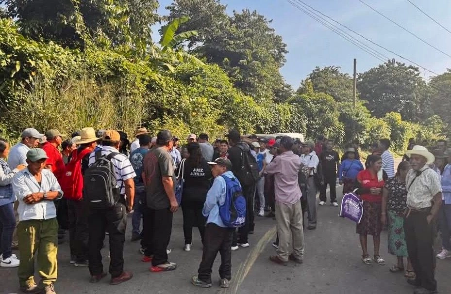 Los campesinos urgieron mayores patrullajes y operativos de los tres niveles de gobierno para garantizar la seguridad y el patrimonio de sus familias, de lo contrario advirtieron que emprenderán acciones más contundentes y si es necesario hacer justicia con su propia mano.