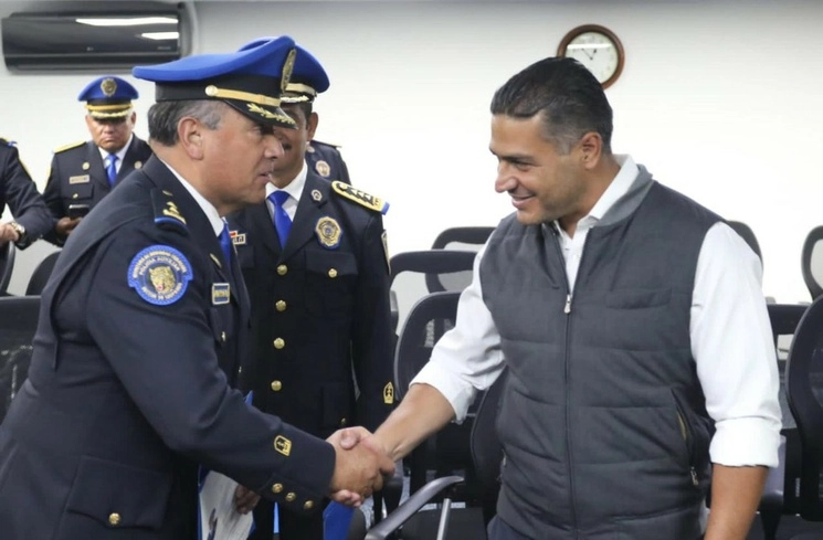 En el evento fueron reconocidos tres mandos regionales, un director operativo, un subdirector operativo, 19 directores de sector y 19 subdirectores de sector. Foto Ssp-CDMX