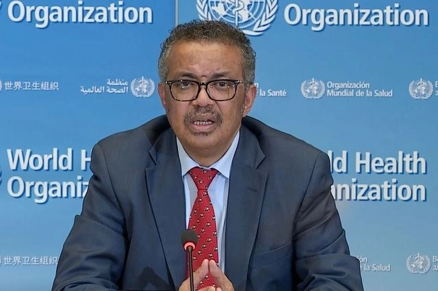 El director general de la OMS, Tedros Adhanom Ghebreyesus, advirtió que este comportamiento podría significar que el precio de las vacunas corra el riesgo de subir considerablemente. Foto Afp / Archivo