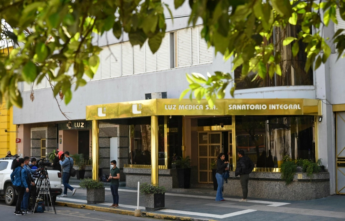 Se vigilan e investigan 10 casos de neumonía desconocida y tres muertes en un sanatorio privado de Argentina. Foto Afp
