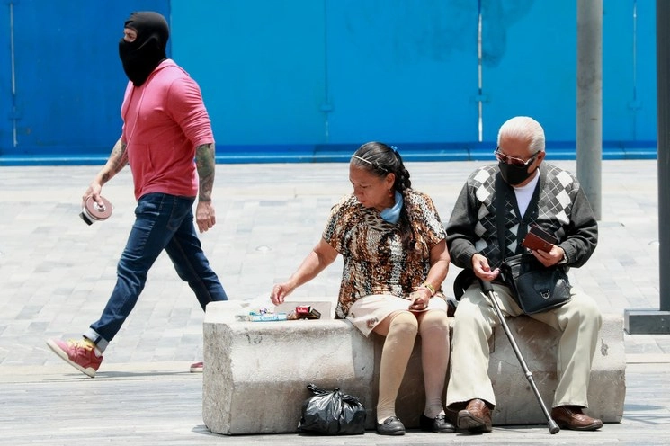 OMS pide "repensar" relación con los ancianos, pues la pandemia nos robó “una generación de sabiduría". Foto María Luisa Severiano