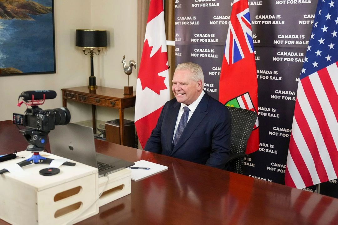 “Sentémonos y negociemos”, dijo el primer ministro de la provincia canadiense de Ontario, Doug Ford, añadiendo que las conversaciones eran en interés de ambas partes. Imagen del 10 de marzo de 2025. Foto Chris Young / The Canadian Press vía 