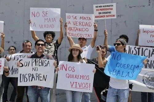Protesta de periodistas contra la violencia en imagen de archivo. Foto La Jornada