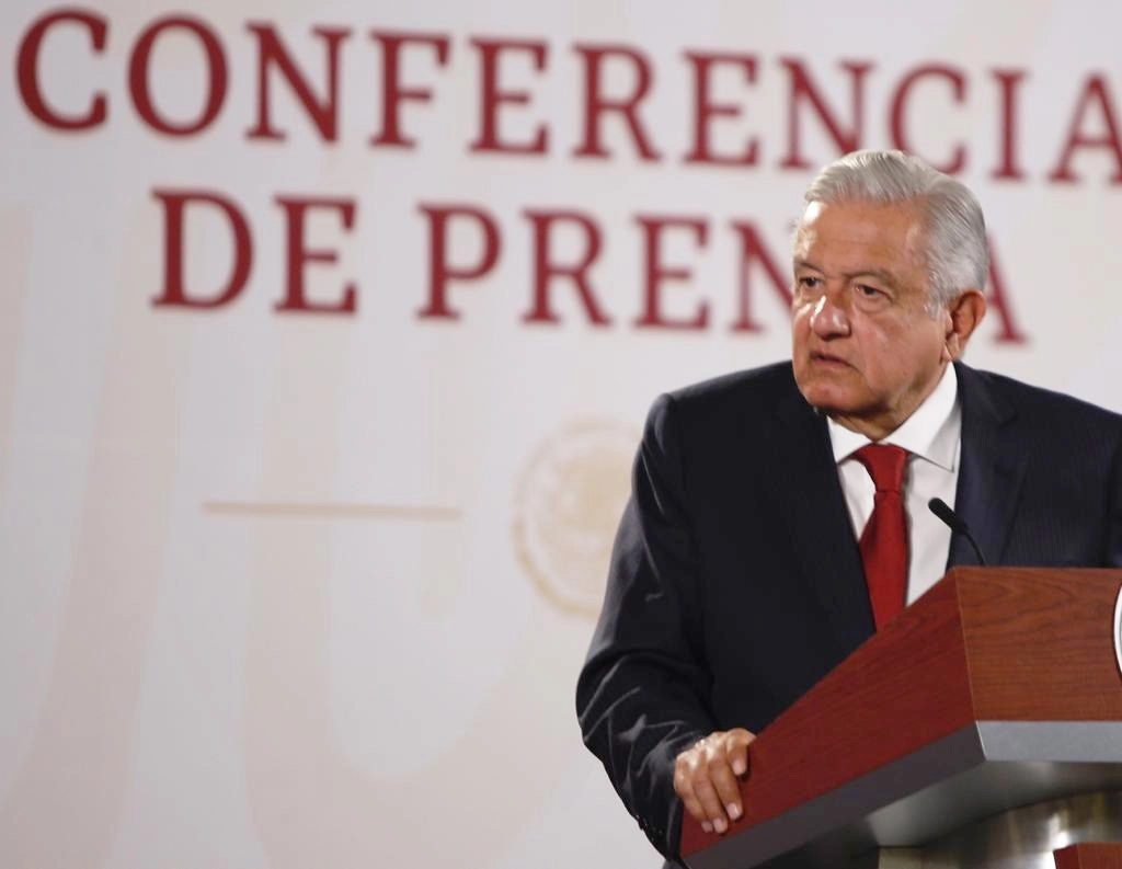 El presidente de México, Andrés Manuel López Obrador, durante su conferencia matutina en Palacio Nacional, en la Ciudad de México, el 13 de abril de 2022. Foto Guillermo Sologuren