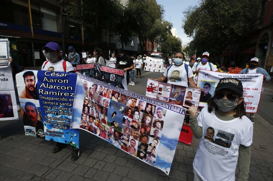 Marcha por los desaparecidos en la Ciudad de México, el 23 de agosto de 2021. Foto Alfredo Domínguez