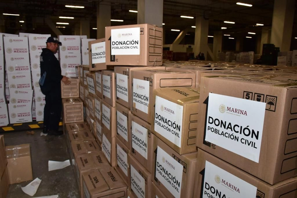 Las despensas que se integran son marcadas con la leyenda “Donación Población Civil”. Foto cortesía Semar