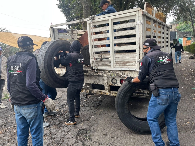 En la alcaldía Tlalpan fueron retirados los objetos que obstruyen la vía pública. Foto La Jornada 