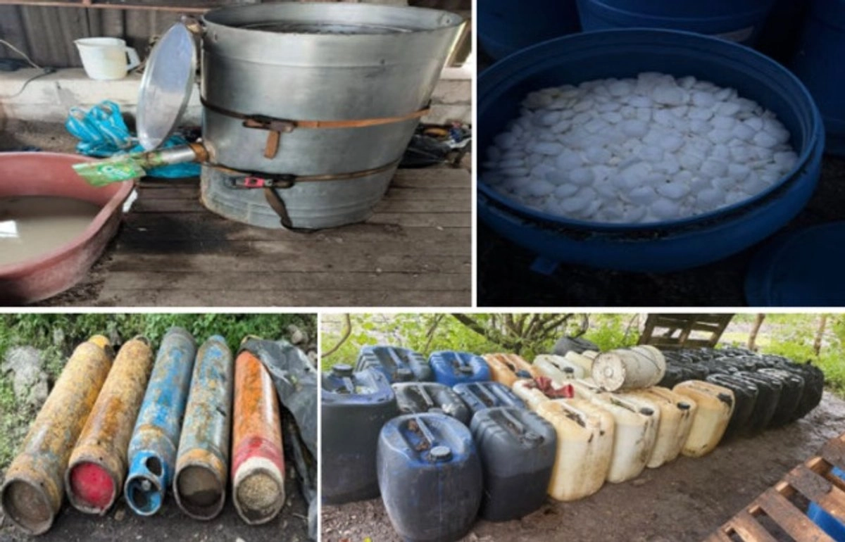 Como parte de los operativos del Gabinete de Seguridad durante el fin de semana, desmantelaron un laboratorio clandestino de metanfetamina en el rancho Las Iguana, en Yautepec, Morelos. Foto 
