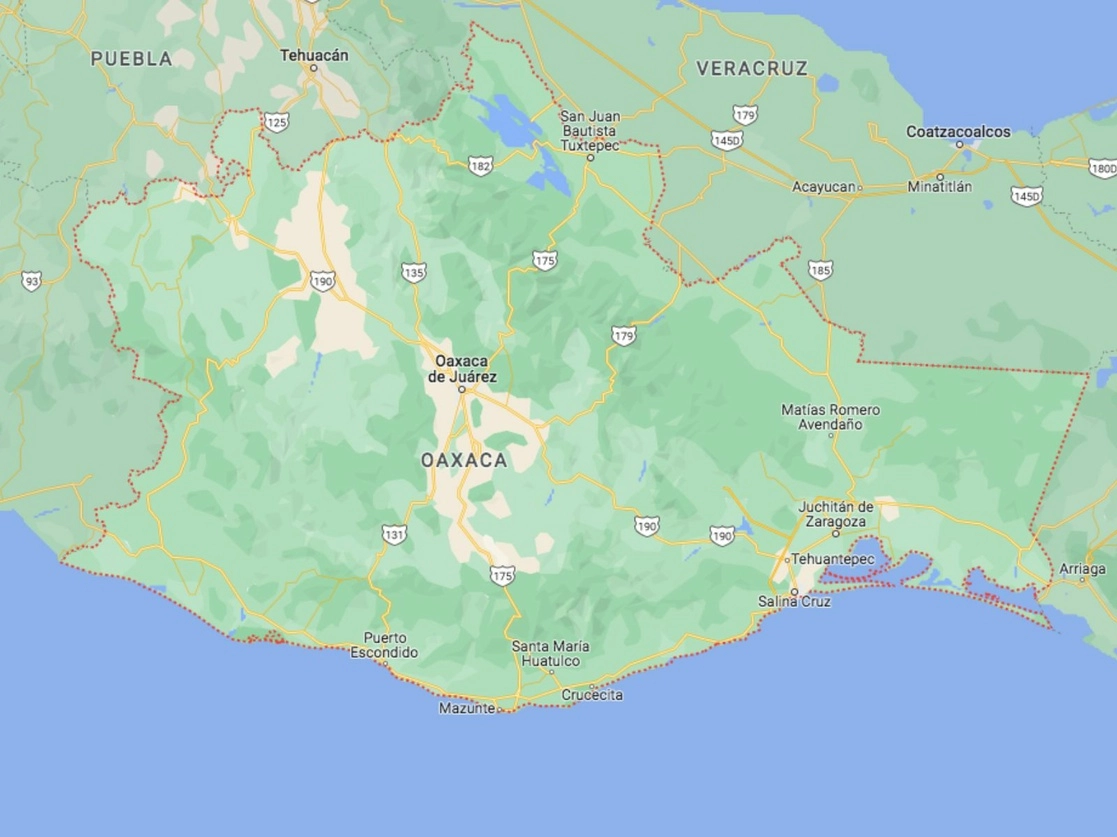 Los operativos se realizaron en Santa María Huatulco, frente a costas de Oaxaca. Imagen tomada de Google Maps