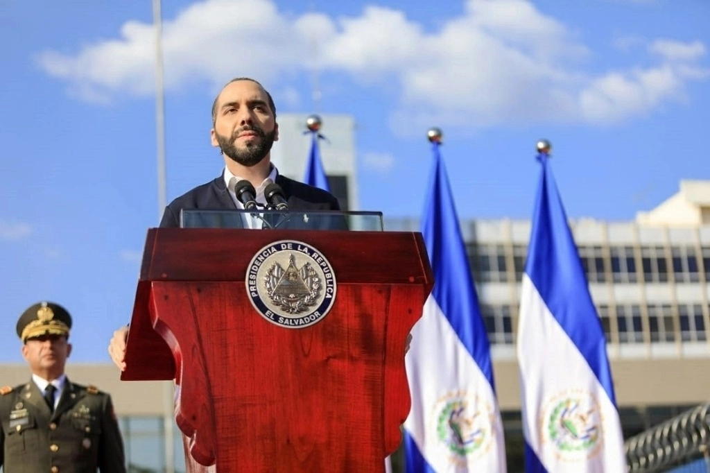 El presidente de El Salvador, Nayib Bukele se perfila como favorito a la relección como Presidente. Foto Afp/ archivo