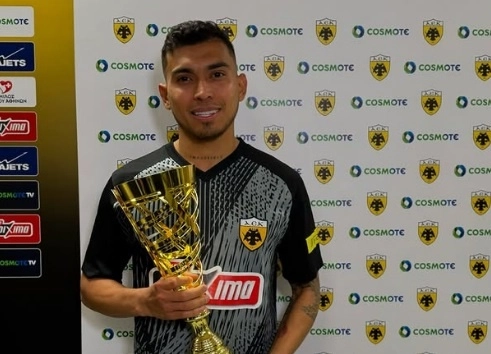 El ex jugador de Chivas y Cruz Azul abrió el marcador al minuto ocho, cuando aprovechó un rebote a la altura de la media luna para rematar de volea y vencer al portero contrario Luka Gugeshashvili. Foto tomada del instagram @orbelin7pineda 