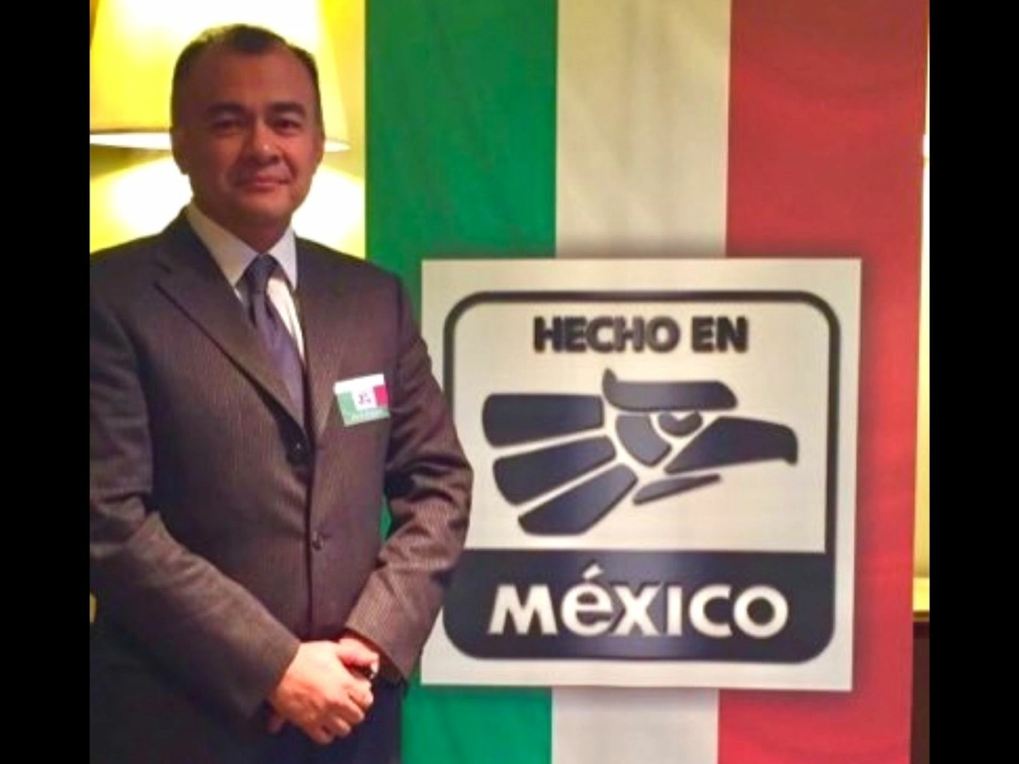El presidente Andrés Manuel López Obrador ordenó suspender como director de Comercio Exterior de la Secretaría de Economía a Juan Díaz Mazadiego, de comprobarse que ocupa el cargo desde hace 15 años –en los sexenios de Felipe Calderón y Enrique Peña Nieto– porque abarca "el periodo de más corrupción en la historia de México". Foto tomada del Twitter de @jdiazmazadiego