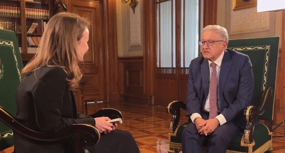 El presidente Andrés Manuel López Obrador durante la entrevista en Palacio Nacional difundida el pasado 20 de febrero de 2024. Imagen tomada de la red social X @lopezobrador_