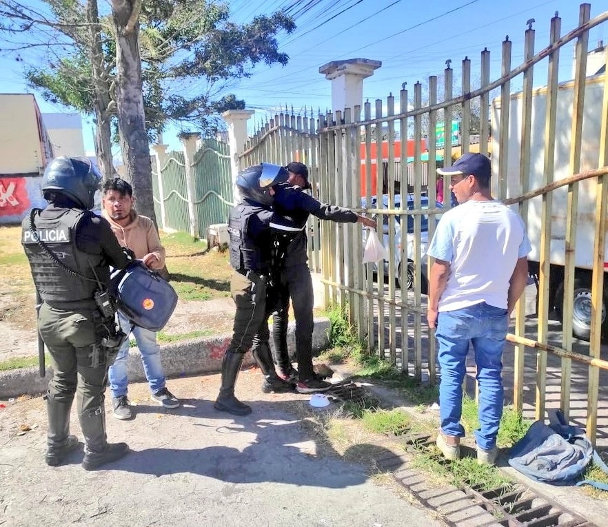 Según datos del Ministerio del Interior, de enero a julio de 2024 hubo tres mil 612 homicidios intencionales en todo el país, o sea, unos 17 asesinatos diarios. Foto @PoliciaEcuador 