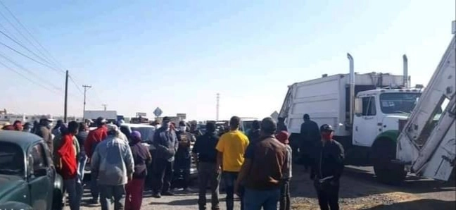 Más de 300 integrantes de diversas organizaciones bloquean la carretera federal México-Pachuca, el 5 de marzo de 2021. Foto La Jornada