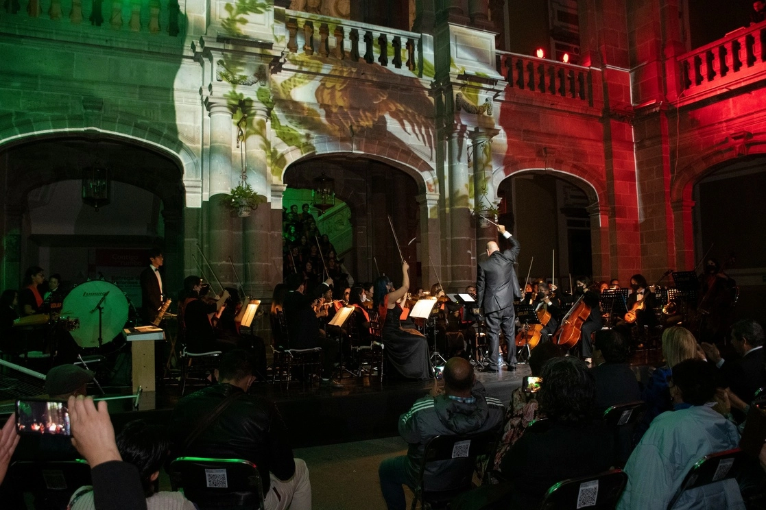 Concierto ‘¡Que viva México y sus canciones!’, presentado con éxito en la capital de Puebla por la Orquesta Symphonia de la UDLAP. Foto tomada de facebook.com/universidaddelasamericaspuebla