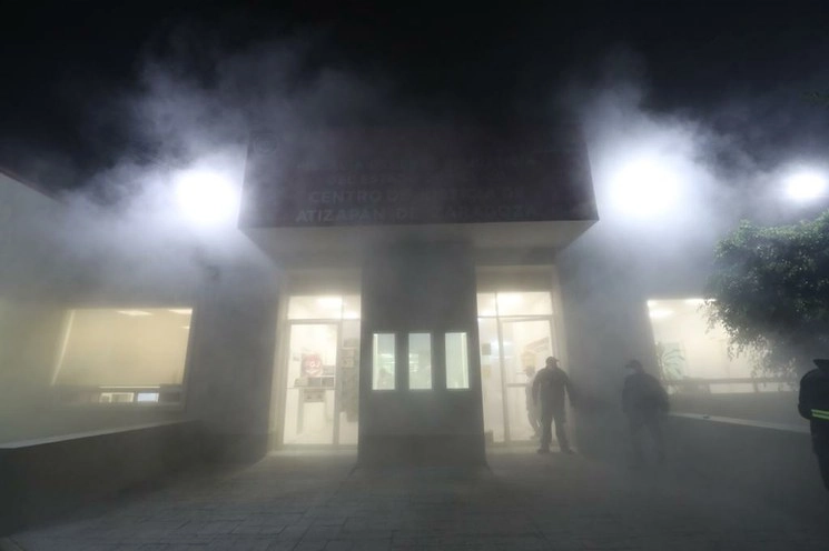 La CNDH llamó a las autoridades del Estado de México “a garantizar y salvaguardar los derechos humanos de las personas detenidas la madrugada de este viernes en las instalaciones de la Comisión de Derechos Humanos del Estado de México”. Foto Yazmín Ortega Cortés
