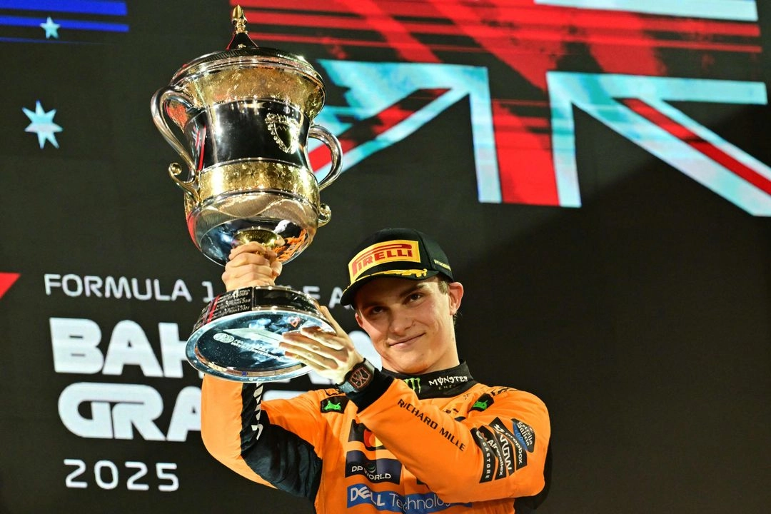 Oscar Piastri, de la escudería McLaren, dominó de principio a fin el GP de Baréin. Foto 