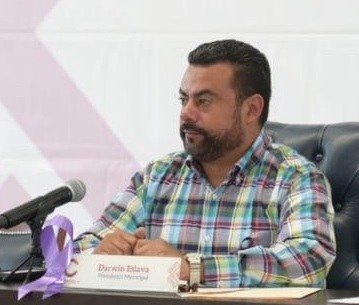 En la imagen, Darwin Eslava Gamiño, el presidente municipal de Coacalco. Foto Twitter @DarwinEslava
