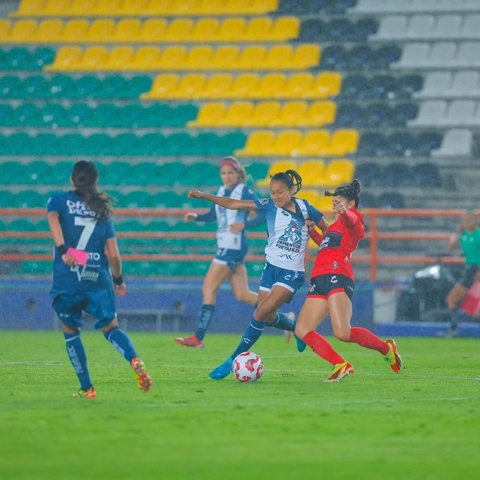Aún cuando las Tuzas habían marcado el ritmo del juego, Tijuana fue insistente y rescató el empate al 83 con un tanto de Bibiana Quintos. Foto @TuzosFemenil