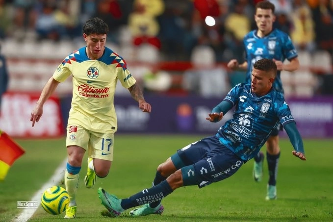 La Jornada - Pachuca le propina al América primera derrota en el Clausura  2024