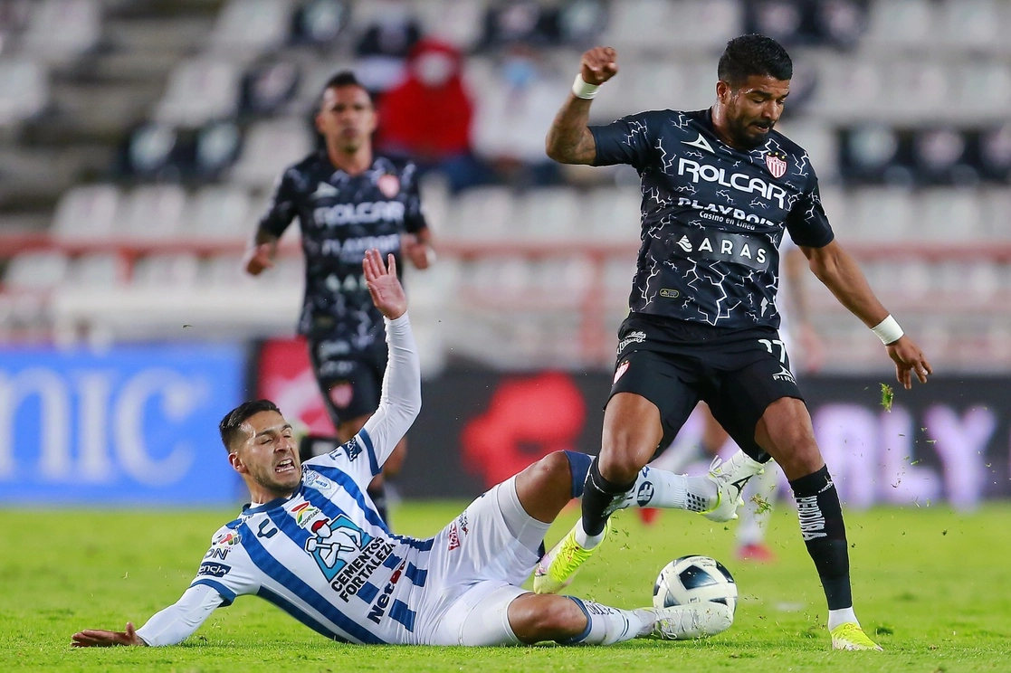 Por su parte, los Rayos sumaron cuatro derrotas consecutivas y se colocaron en el lugar 14, con 9 unidades. Foto Jam Media