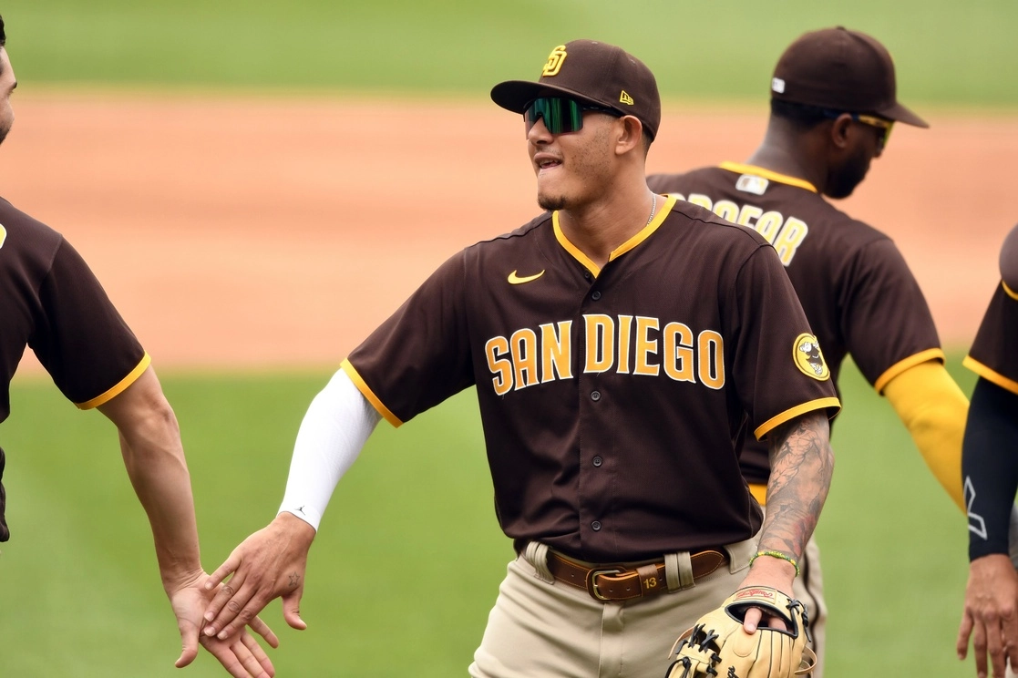 Manny Machado de los Padres de San Diego celebra la victoria de 10-4 ante los Nacionales de Washington. Foto Afp