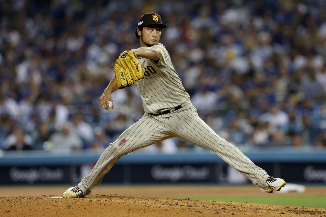 Yu Darvish, de los Padres de San Diego, tuvo una destacada actuación en la victoria 5-3 de su escuadra sonbre la novena de Dodgers, para empatar la serie divisional.