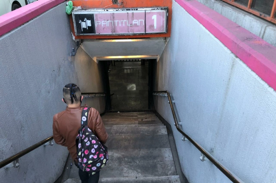 La Semovi informará a los usuarios de la Línea 1 del Metro de opciones de transporte en tiempo real, ante los trabajos que tendrá. Foto Luis Castillo / Archivo