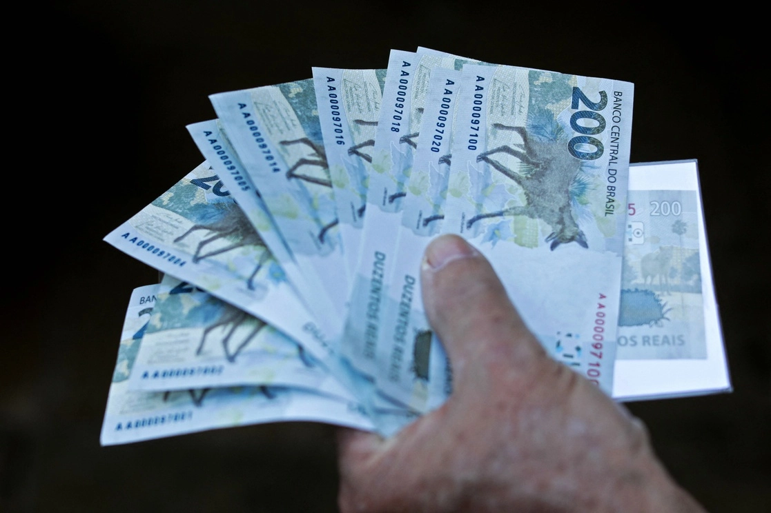 Billetes de 200 reales en Brasil. Foto Afp