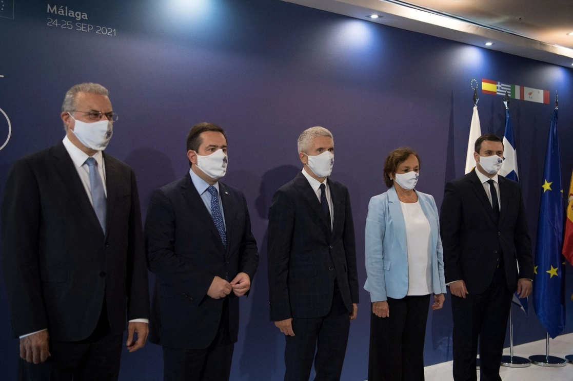 En Málaga, España, se reunieron los ministros del interior de Malta, Grecia, Chile, Italia y España, para abordar, entre otros temas, la llegada de miles de migrantes a sus costas. Foto Afp