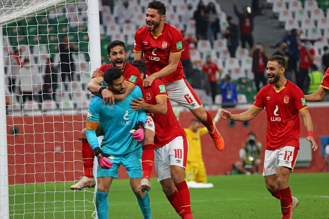 El Palmeiras brasileño, campeón de la Copa Libertadores, consumó la debacle en el Mundial de Clubes de Qatar al perder en la tanda de penales (3-2 tras empate 0-0) su partido por el tercer puesto ante el Al-Ahly egipcio, el 11 de febrero de 2021. Foto Afp