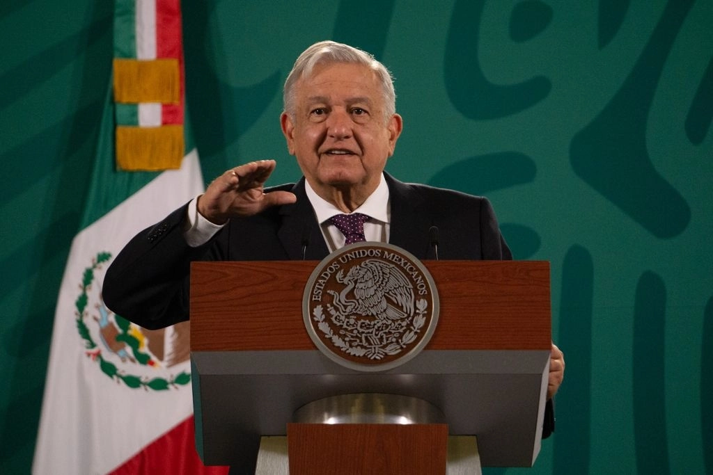El presidente Andrés Manuel López Obrador durante conferencia matutina este 18 de mayo de 2021. Foto Pablo Ramos