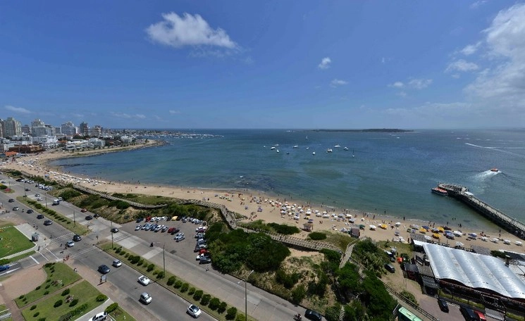 Aspectos de una zona turística en Uruguay. Foto Afp