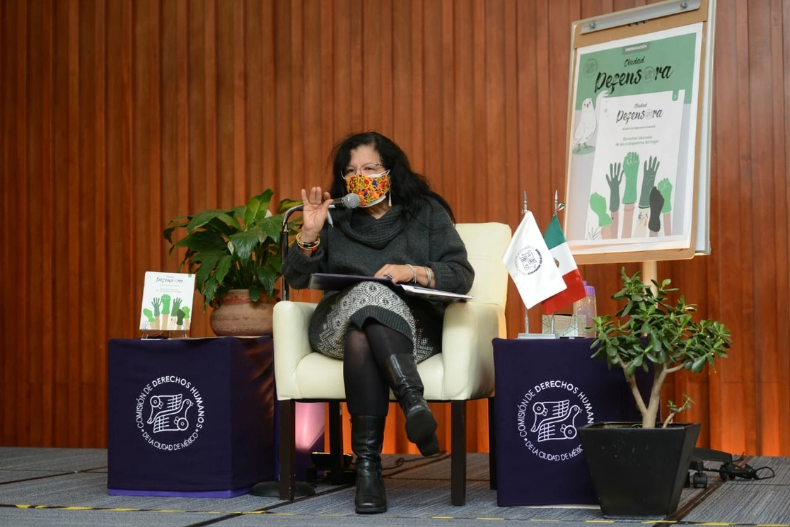 En la presentación del número 5 de la Revista Ciudad Defensora “Derechos Laborales de las Trabajadoras del Hogar”, la presidenta de la CDHCM, Nashieli Ramírez, el 11 de febrero de 2021. Foto Laura Cecilia Gómez Flores