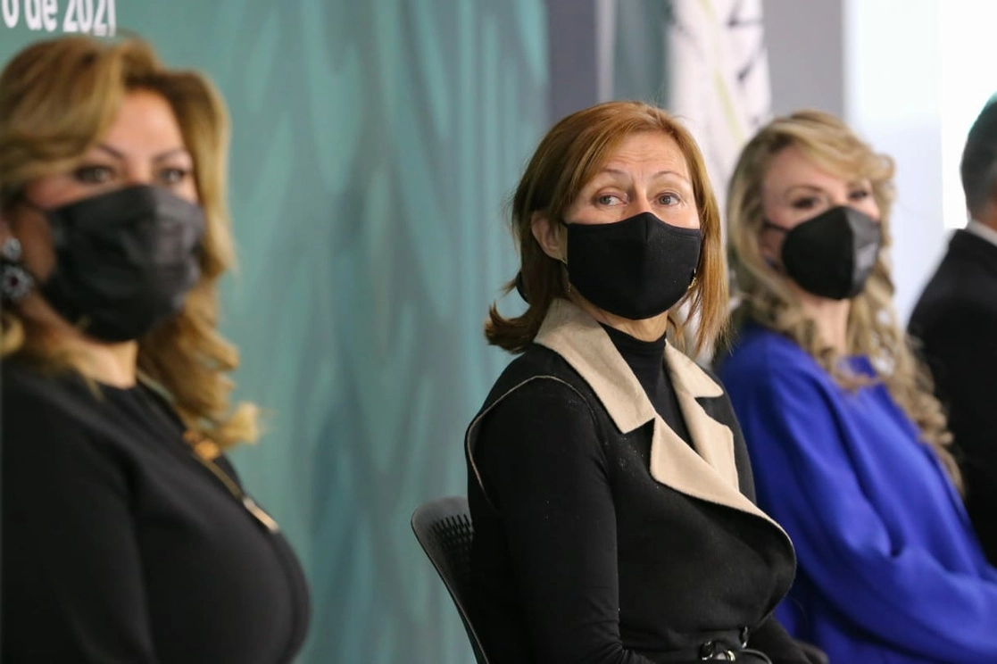 Tatiana Clouthier, titular de la Secretaría de Economía, al participar en la toma de protesta de Sonia Garza como nueva presidenta de la Asociación Mexicana de Mujeres Jefas de Empresa, el 17 de febrero de 2021. Foto tomada del Twitter de @SE_mx