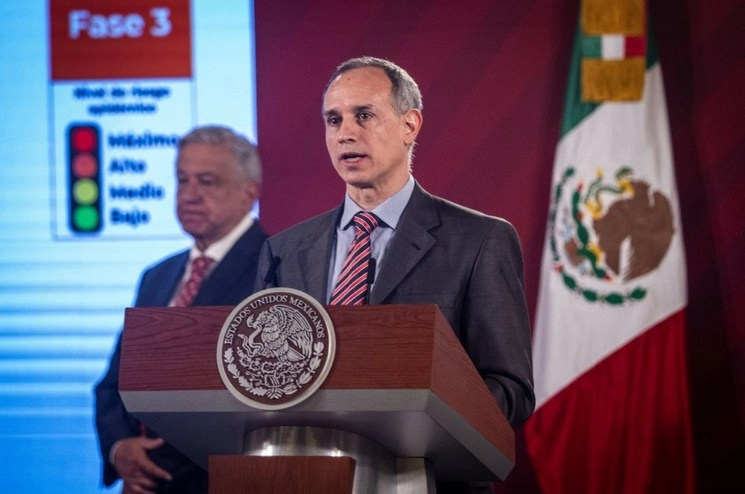 Hugo López-Gatell Ramírez, subsecretario de Prevención y Promoción de la Salud, durante la conferencia del presidente de la República, Andrés Manuel López Obrador, en Palacio Nacional, el 30 de junio de 2020. Foto Cuartoscuro