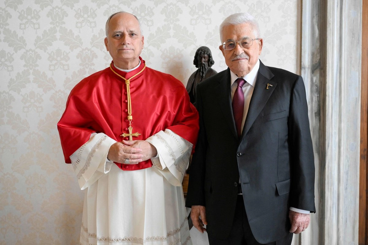 El papa León XIV y el presidente palestino, Mahmud Abás, se reunieron en el Vaticano, el 6 de noviembre de 2025. Foto