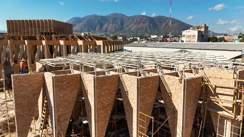 Obras de la Ciudad de las Artes. Foto La Jornada