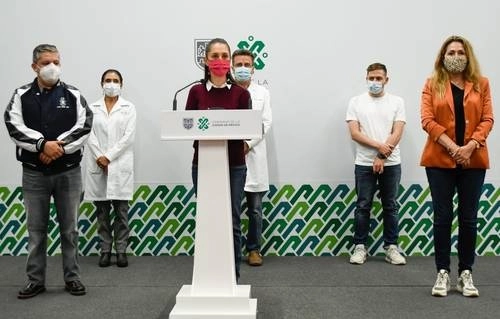 La jefa de Gobierno, Claudia Sheinbaum, durante el anuncio para la siguiente etapa de inmunización. Foto La Jornada
