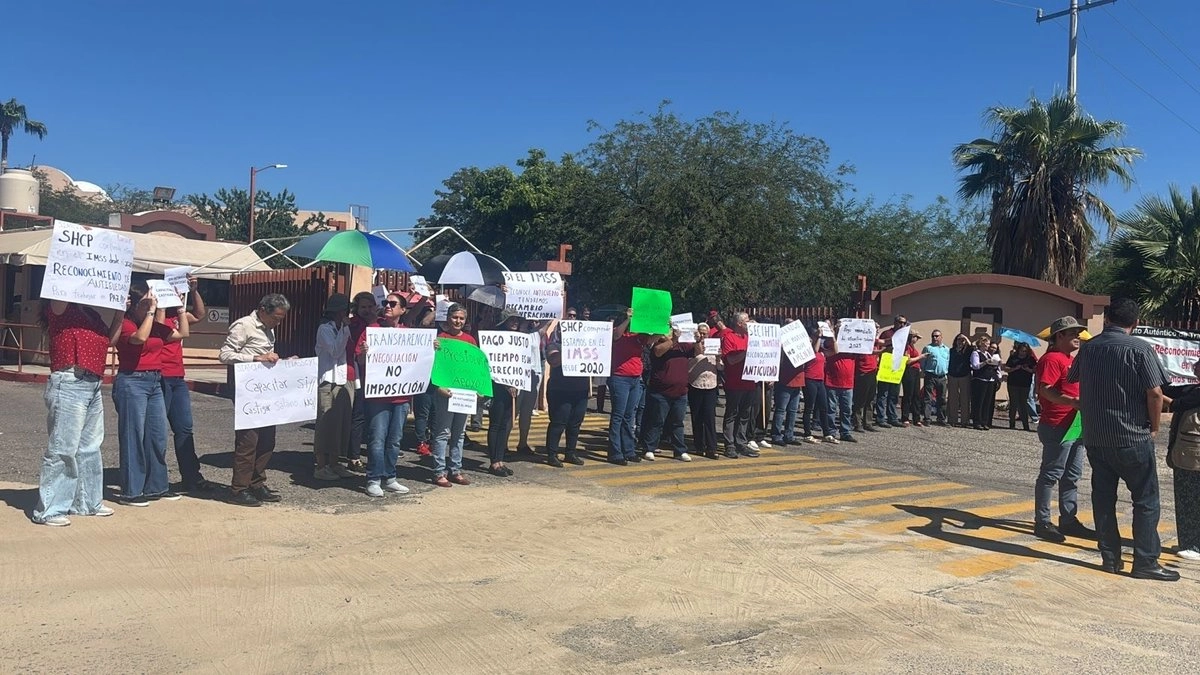 Trabajadores sindicalizados del Centro de Investigación en Alimentación y Desarrollo, en Sonora, iniciaron un paro de labores en demanda del pago retroactivo de aumento salarial. Foto 
